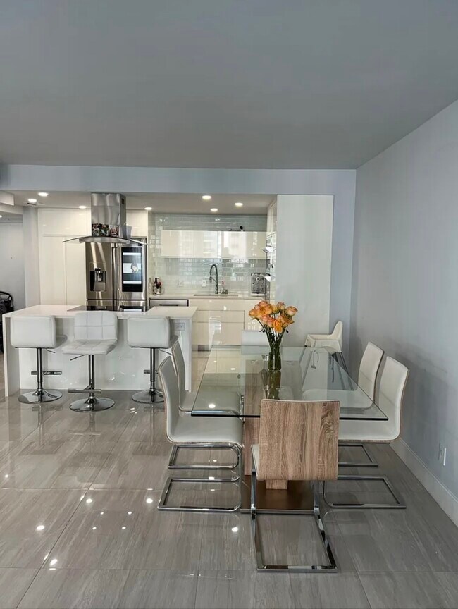 Photo - 19390 Collins Ave Unit 608