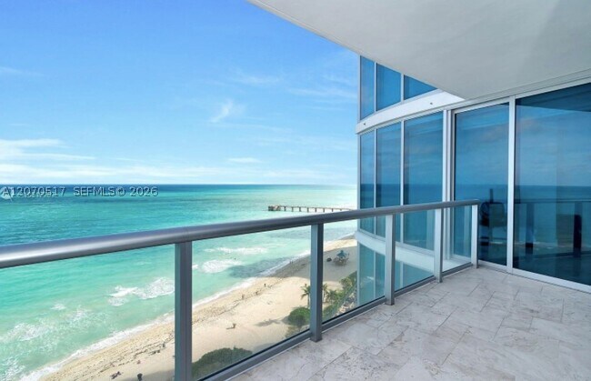 Building Photo - 17001 Collins Ave Unit 1505