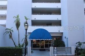 Building Photo - 1000 Riverside Dr Unit B103