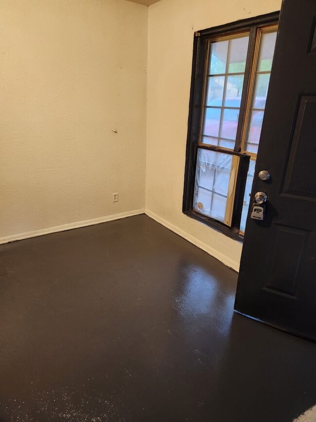 Photo - 1816 N St Louis Ave