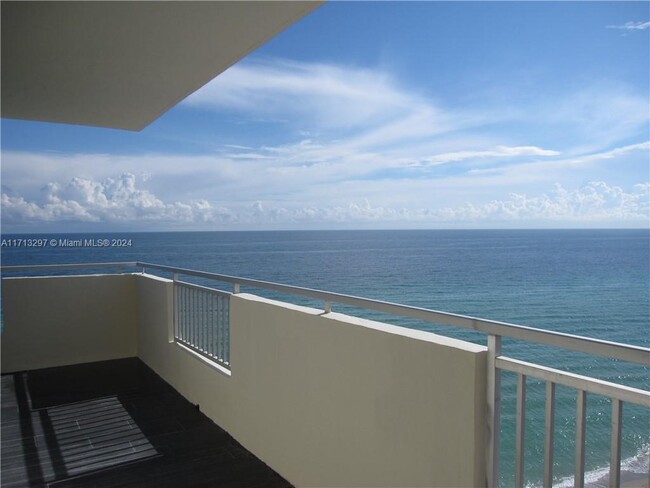 Photo - 3180 S Ocean Dr Condominio Unidad 1008