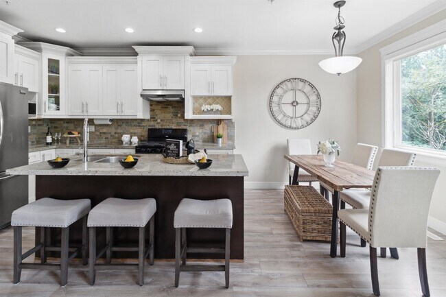 Photo - 24220-2103A 103A Ave