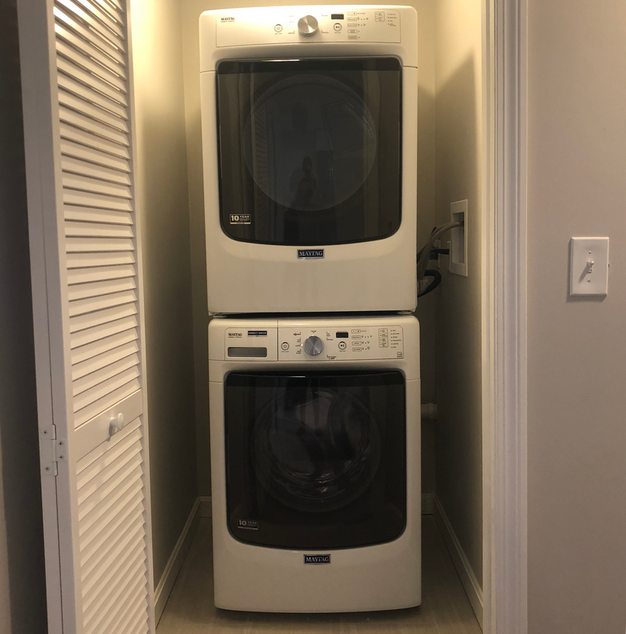 Photo - Newly Renovated 6-bedroom 3-bathroom house for rent! Available 6/1/2026 Unidad 1