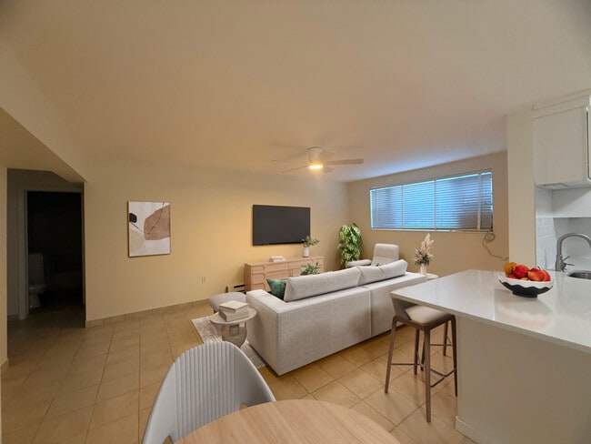 Photo - Signal View Apartments