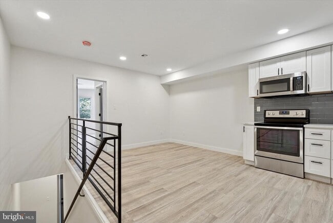 Building Photo - 944 W Lycoming St Rental