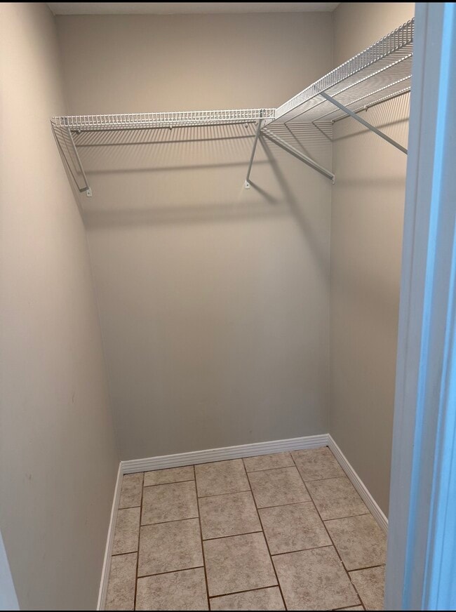 Photo - 126 Courtyard Ln