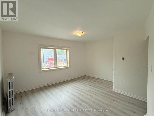 Photo - 520 Rogers Rd