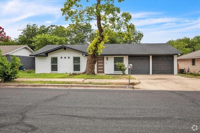 Building Photo - 1411 Manford Hill Dr Rental