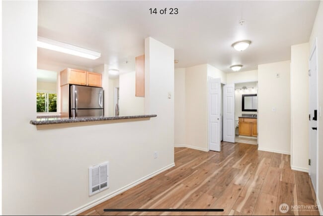 Photo - 18501 SE Newport Way Unit K144