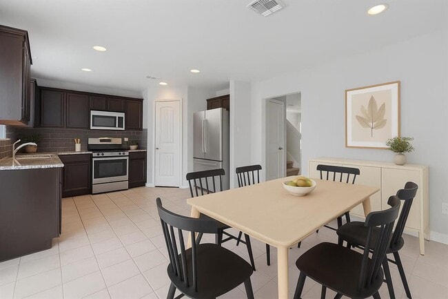 Photo - 134 Friendship Oak Dr