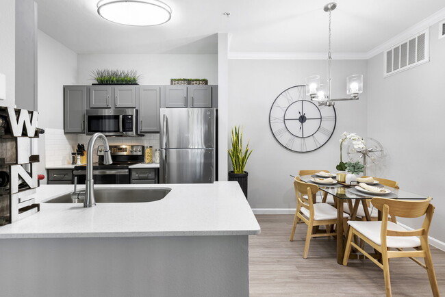 Photo - The Beverly at Shadow Lake