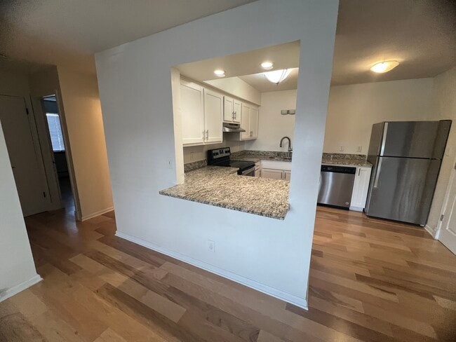 Photo - 1018 N 27th St Unit 204