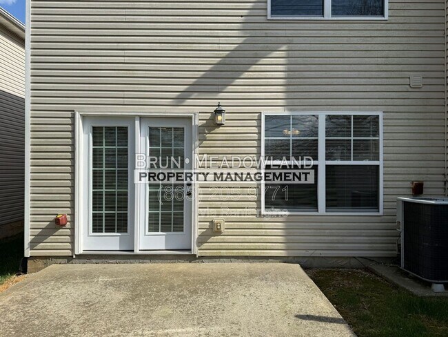 Photo - 2319 Talbott Way