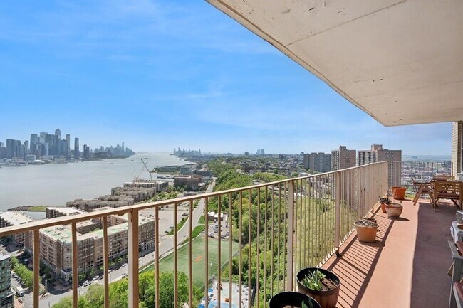 Photo - 6040 JFK Blvd E Unidad 25G Rental