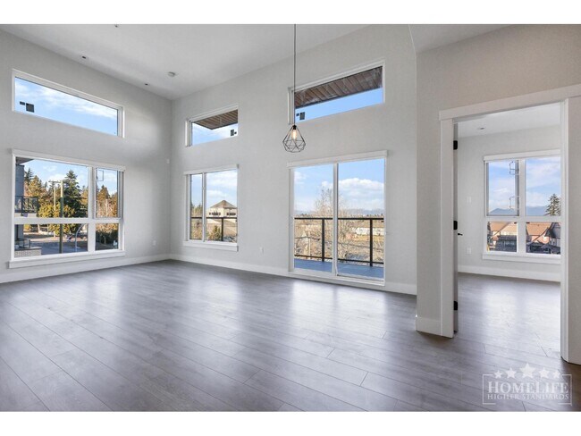 Photo - 14858-14860 60 Ave Unit 302