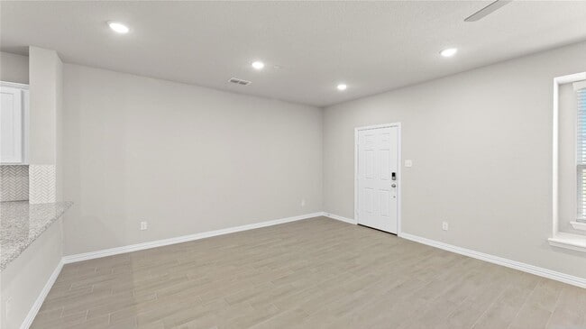 Photo - 3716 Paradise Way