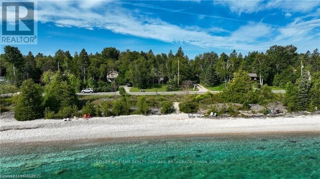 Photo - 303 Isthmus Bay Rd