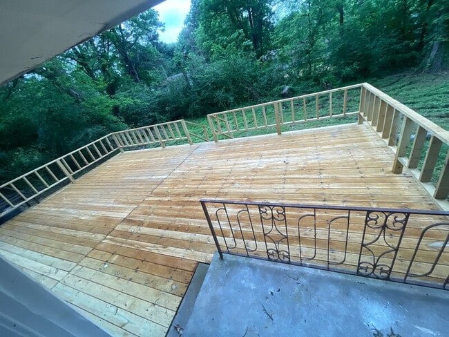 Photo - 2718 E Benwood Dr