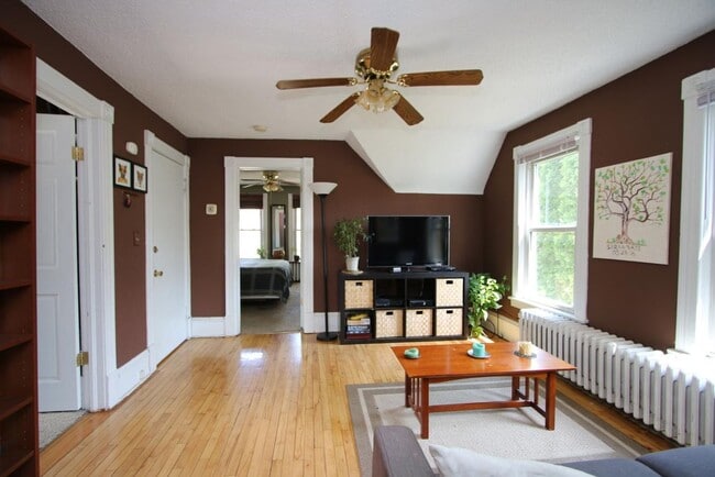 Photo - 3507 E 39th St Unidad 2