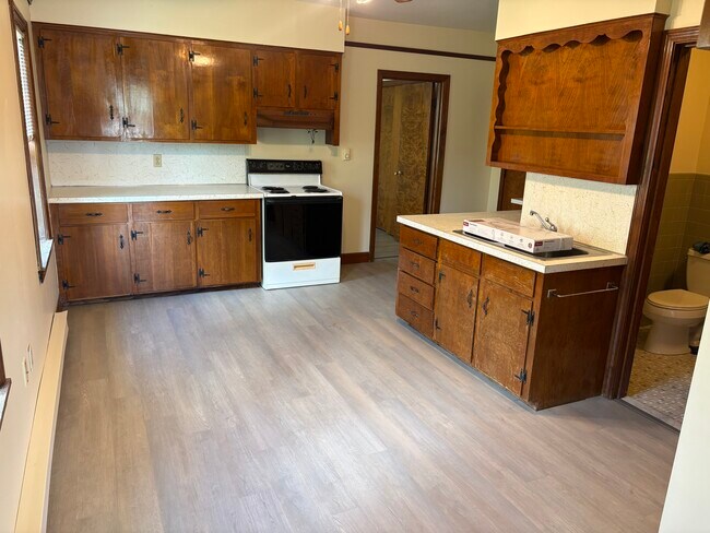 Kitchen - 12 Church St