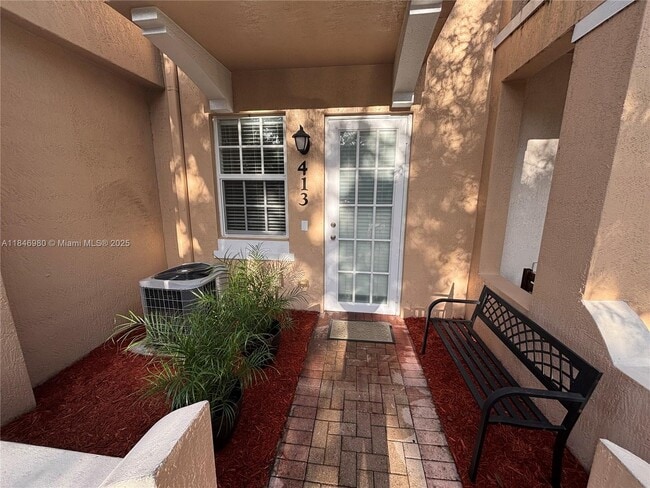 Photo - 413 SW 147th Ave Unidad 111