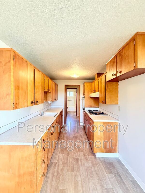 Photo - 702 Garrison Terrace