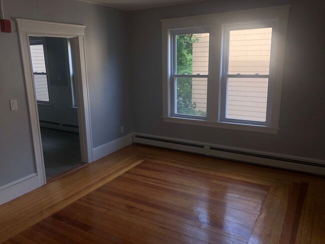 Photo - 392 Carrington Ave