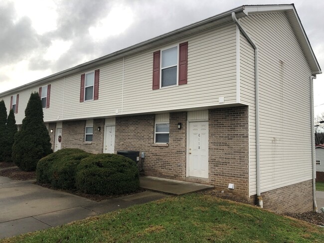 Photo - 3110 Putnam Ave Townhome