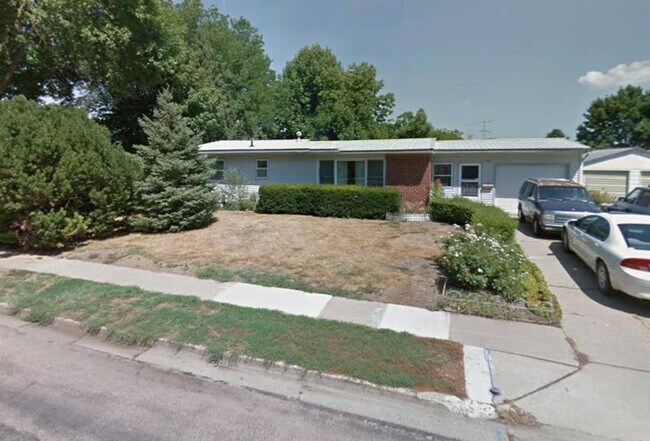 Photo - 421 Prentis Ave