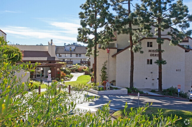 Building Photo - 6191 Rancho Mission Rd Unit 304 Rental