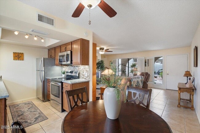 Photo - 16510 E Palisades Blvd