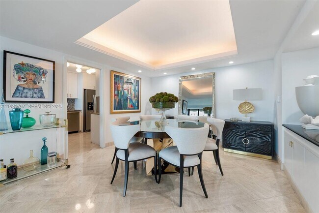 Photo - 1 Grove Isle Dr Unidad A908