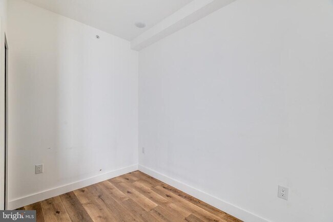 Photo - 4243 Mantua Ave