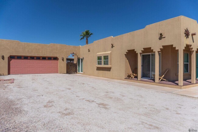 Photo - 28702 Canal Ave