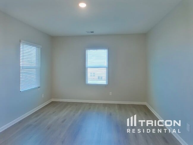 Photo - 31 Mccall Wy