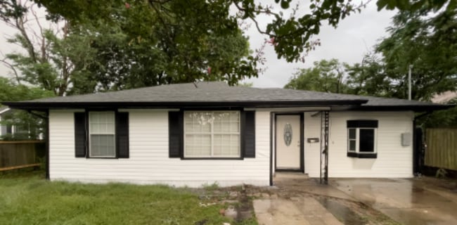 Photo - 1227 Cleveland St Casa