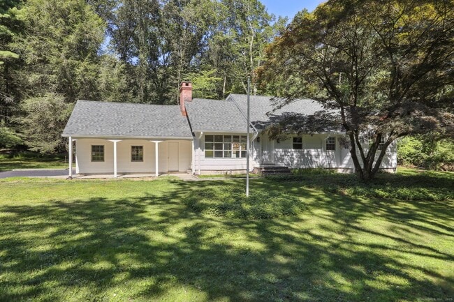 Photo - 8 Fairview Ln