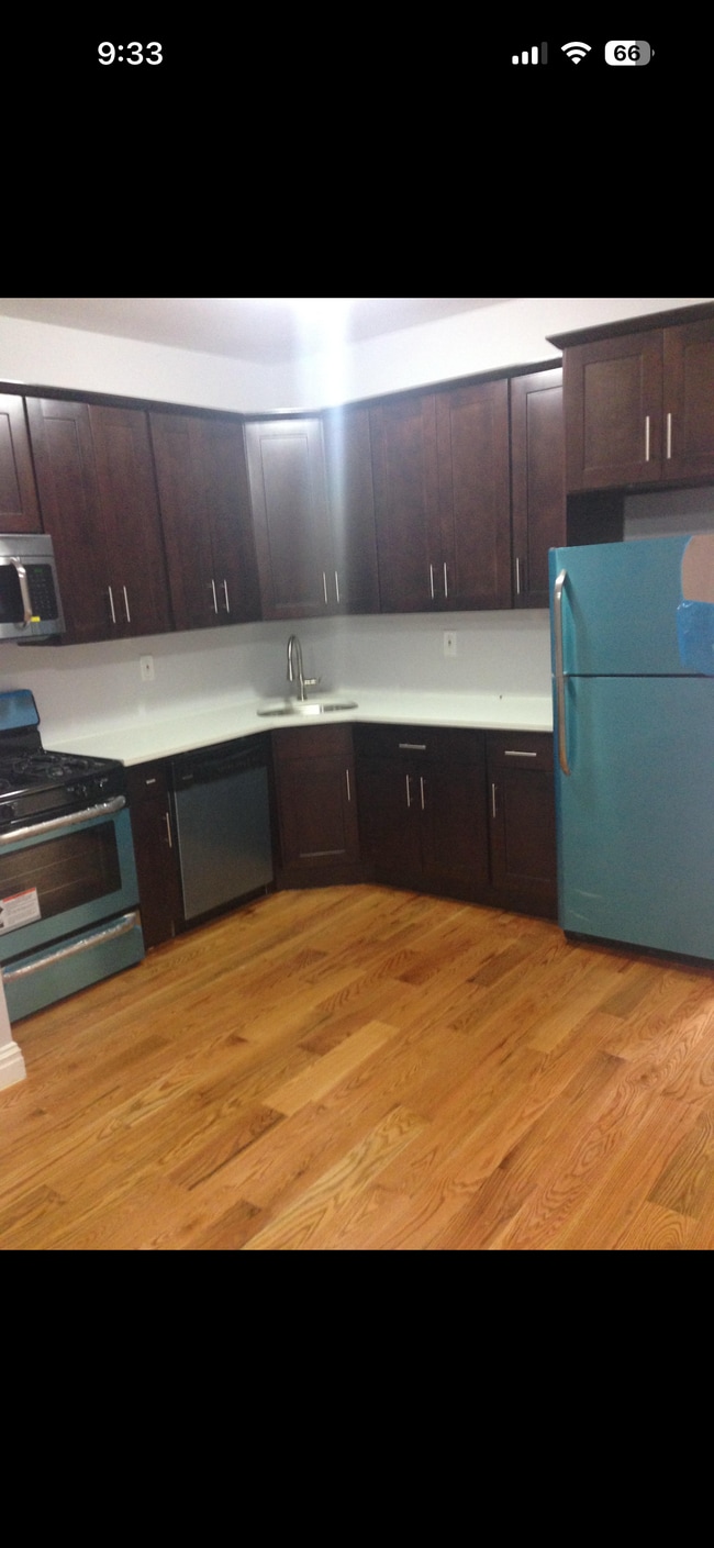 632 Autumn Ave Unidad 2 bedroom