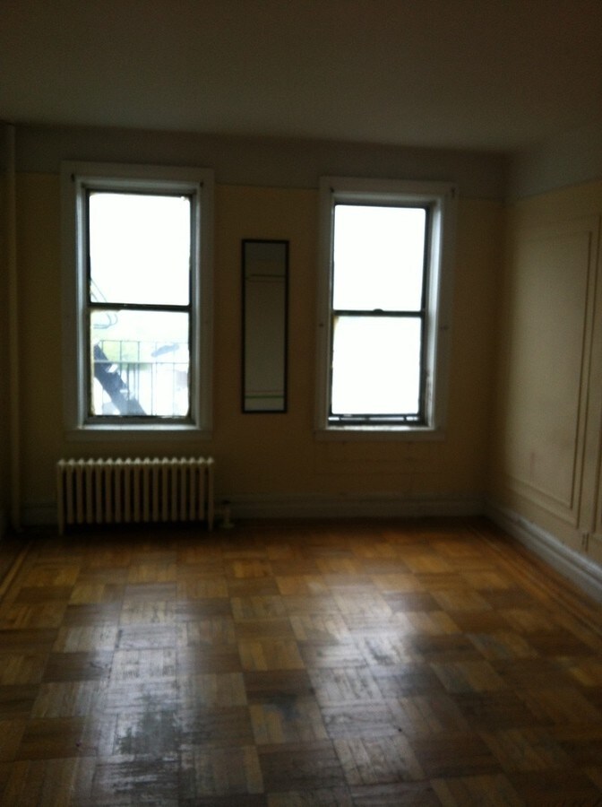 Bedroom - 1420 Noble Ave