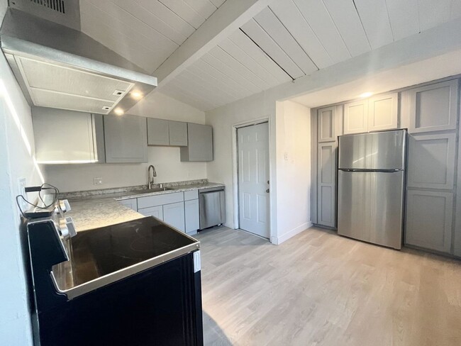 Photo - Larger 4 Bedroom house in National City