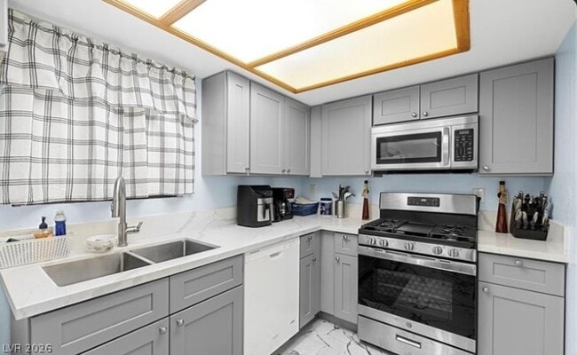 Building Photo - 5263 Corinne Ct