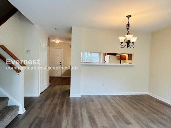 Photo - 20865 Sandstone Square