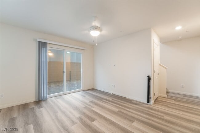 Photo - 6858 Truffle Gray St