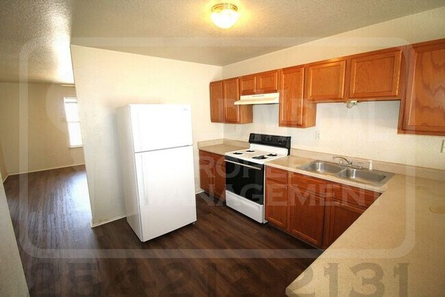 Photo - 3410 Cantabrian Dr