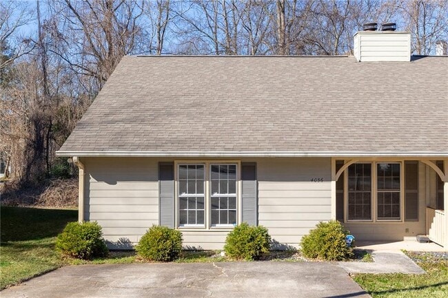 Photo - 4056 Coopers Hill Dr SE Casa