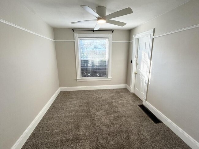 Photo - 519 S Midler Ave