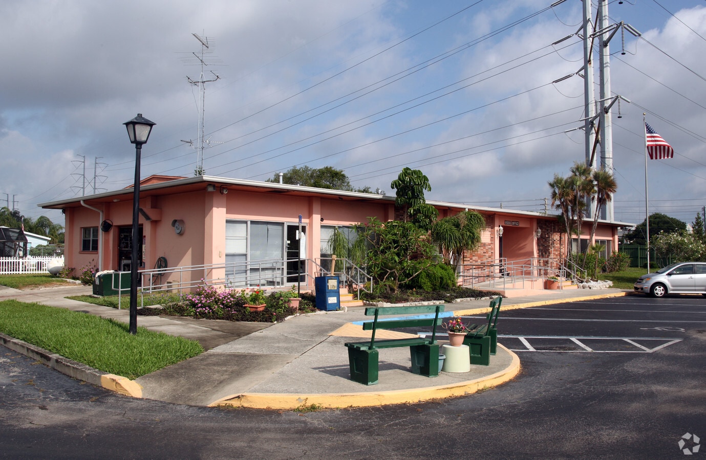 Photo - Tarpon Springs Manor Apartments
