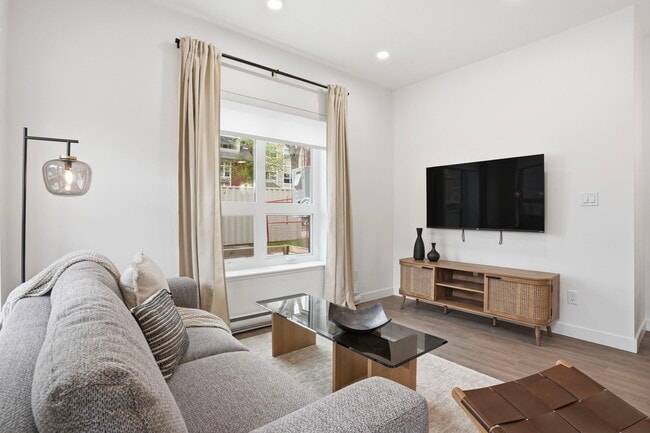 Photo - 7804-7107 107 St NW Unit 102