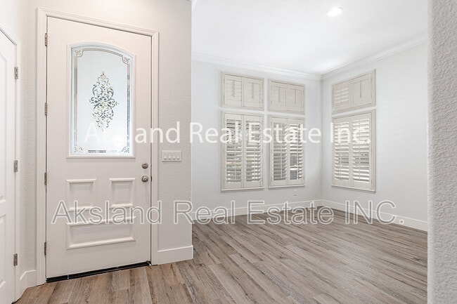 Photo - 611 Brookhurst Blvd