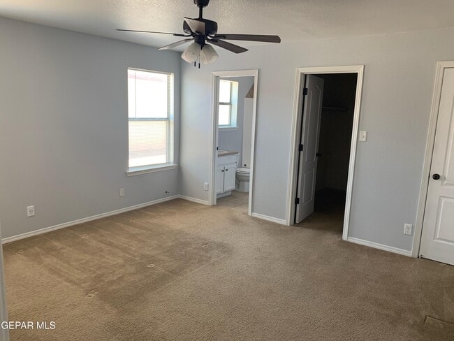 Photo - 2336 Glitter Point